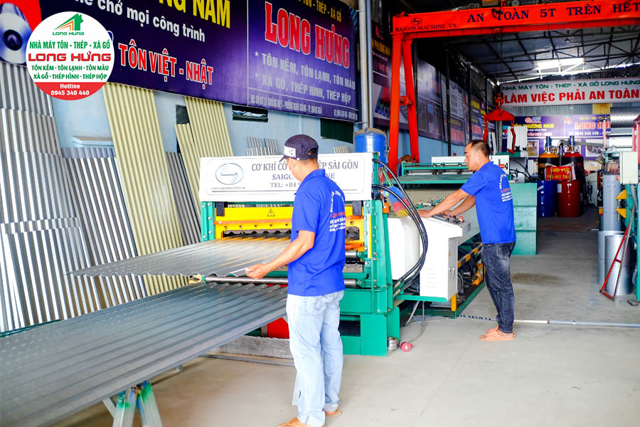  Long Hưng- đơn vị sản xuất và phân phối tôn thép hàng đầu Quảng Ngãi
